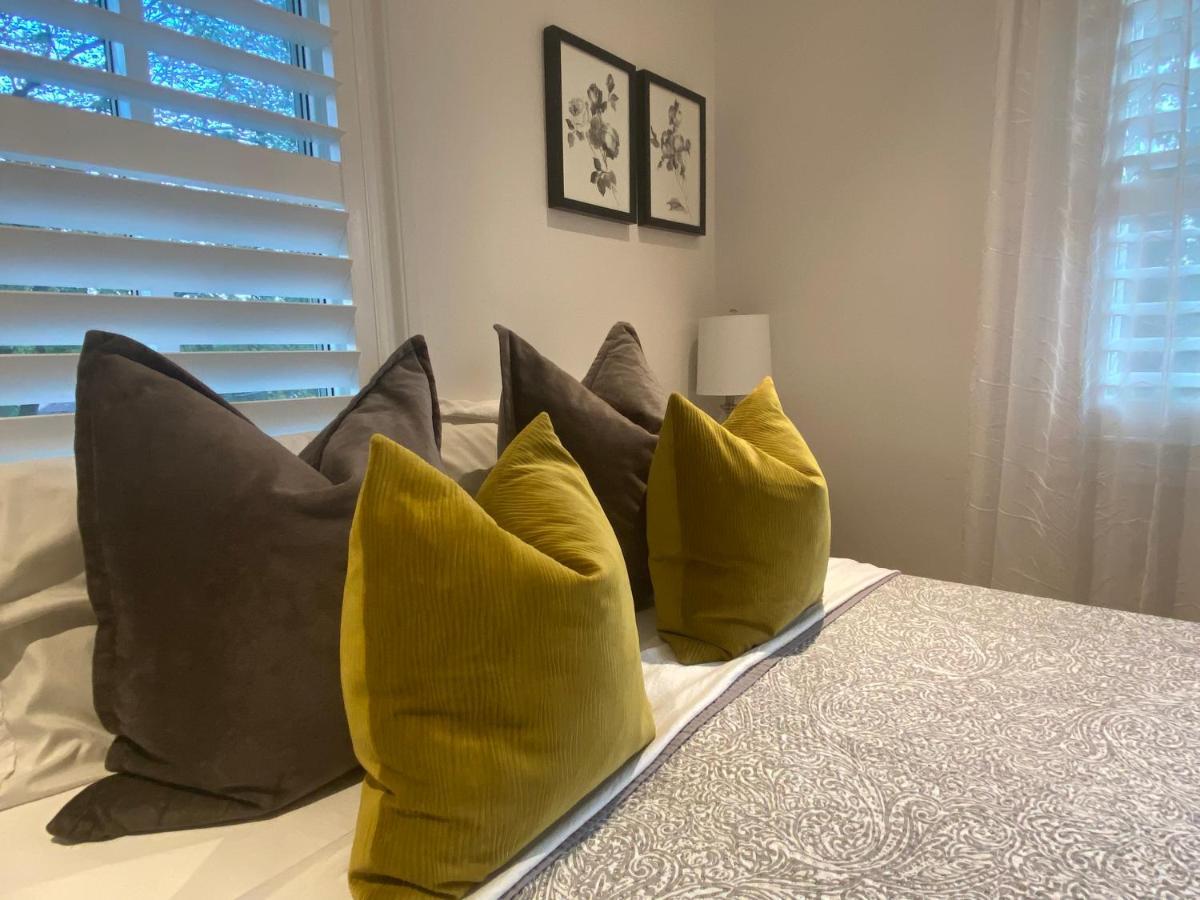 Clearbrooke Gem- Bright Private Bedroom Close To Yyz Toronto Esterno foto